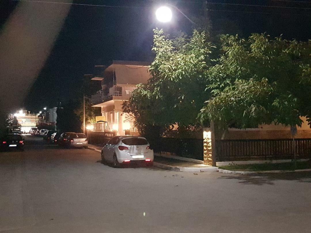 Dimitris Apartments Nea Plagia Exteriér fotografie