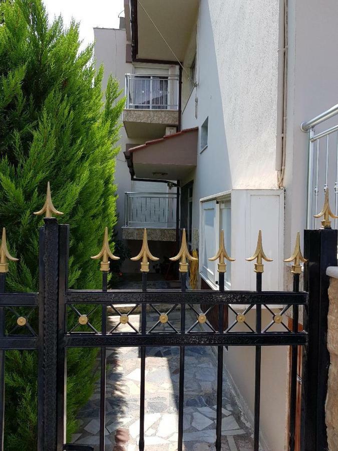Dimitris Apartments Nea Plagia Exteriér fotografie